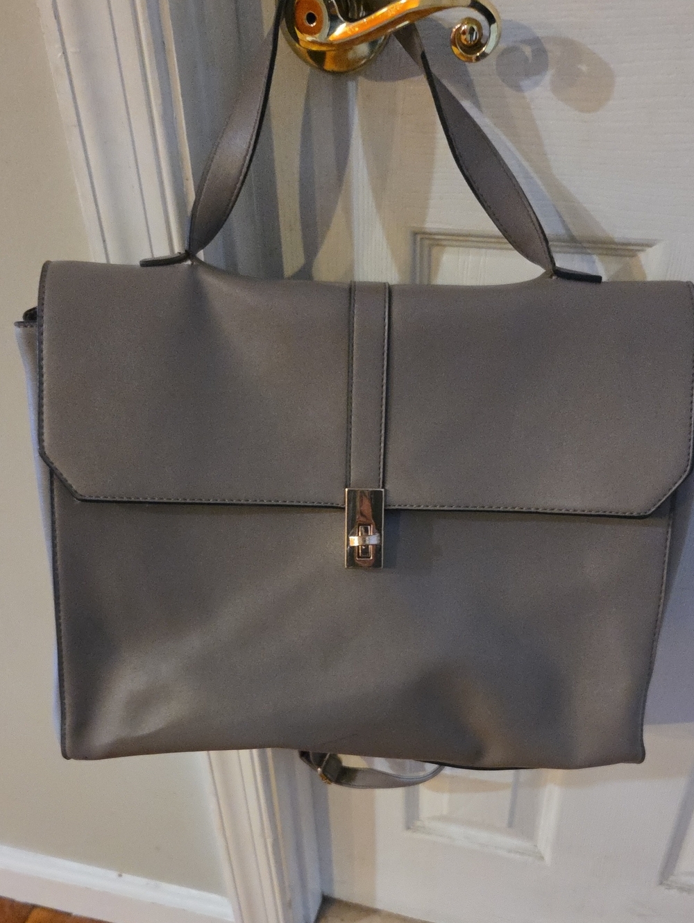 Classic Women's Shoulder Bag